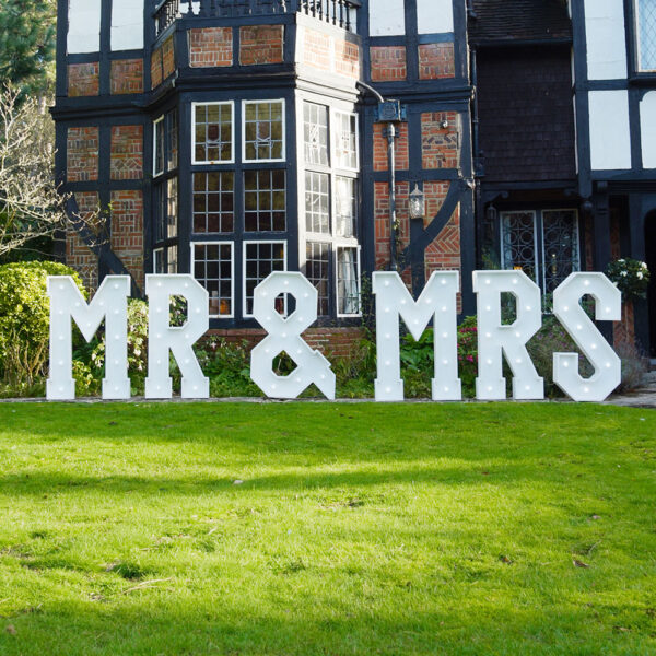 Mr & Mrs Wedding Sign