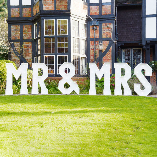 Mr & Mrs Wedding Sign